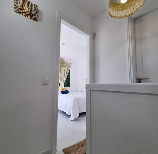 La Casa De Palomitas Апартаменты Коральео