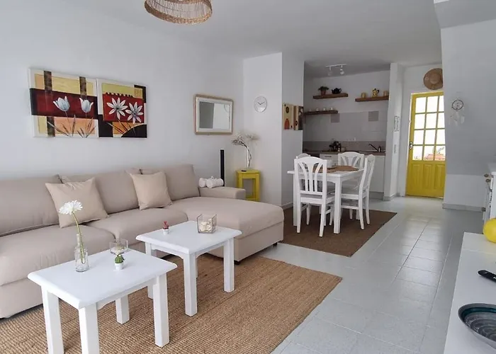 La Casa De Palomitas Коральео